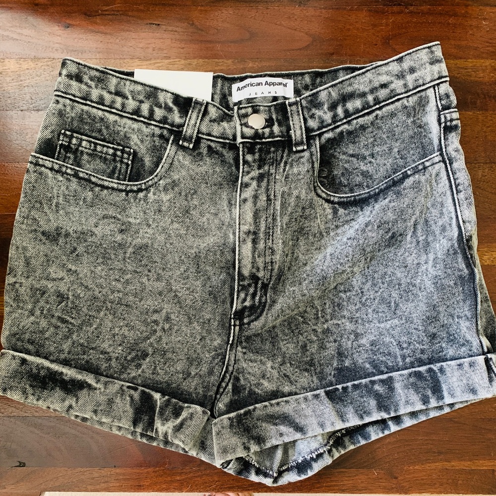 Highs-waste Cuff Denim Shorts